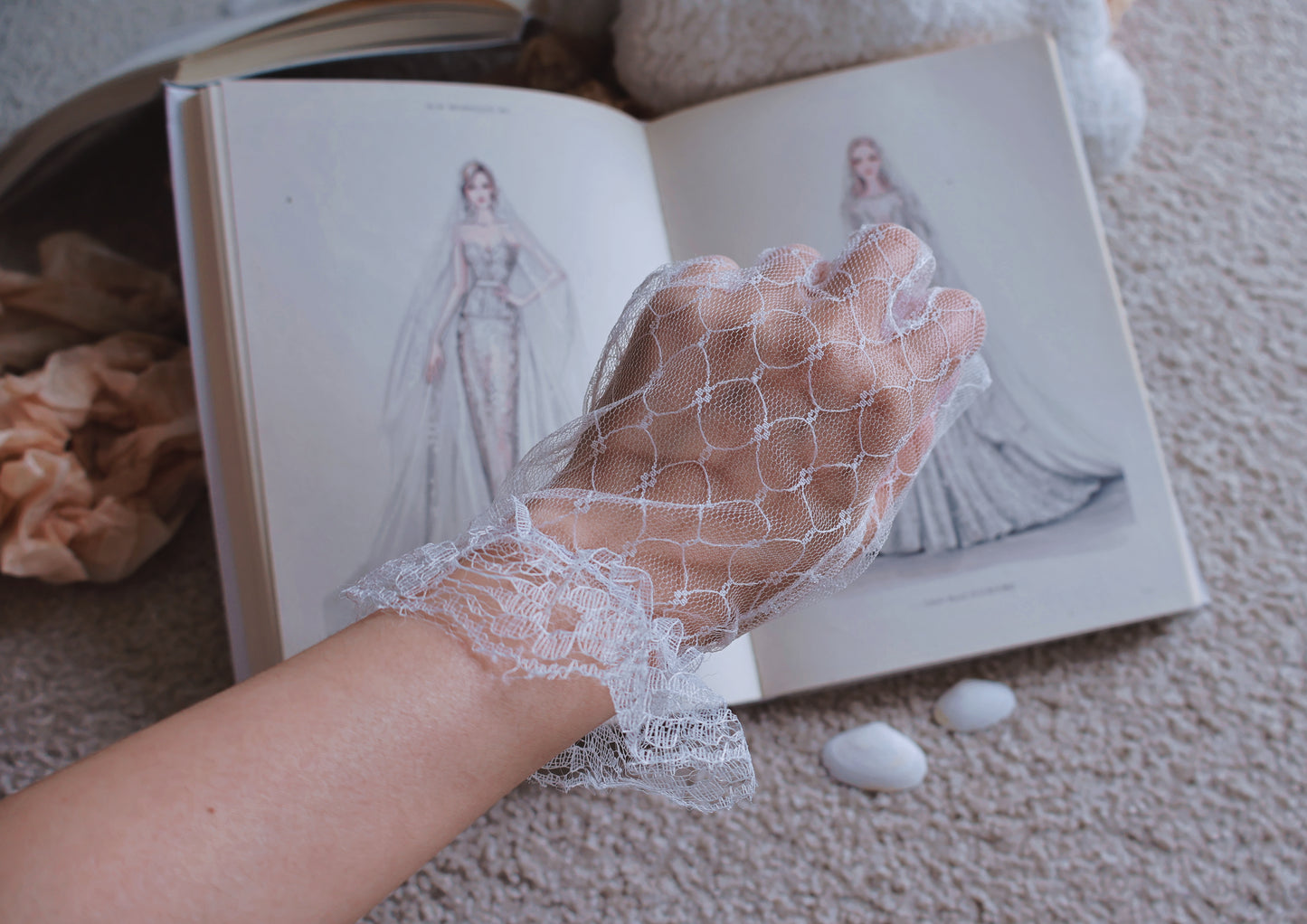 Lace Gloves