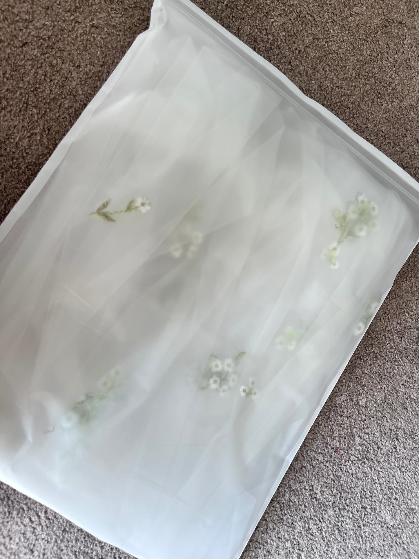 Flower Embroidery Veil (with comb)
