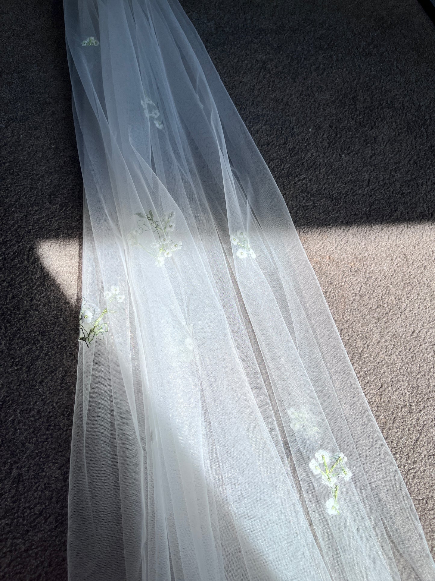 Flower Embroidery Veil (with comb)