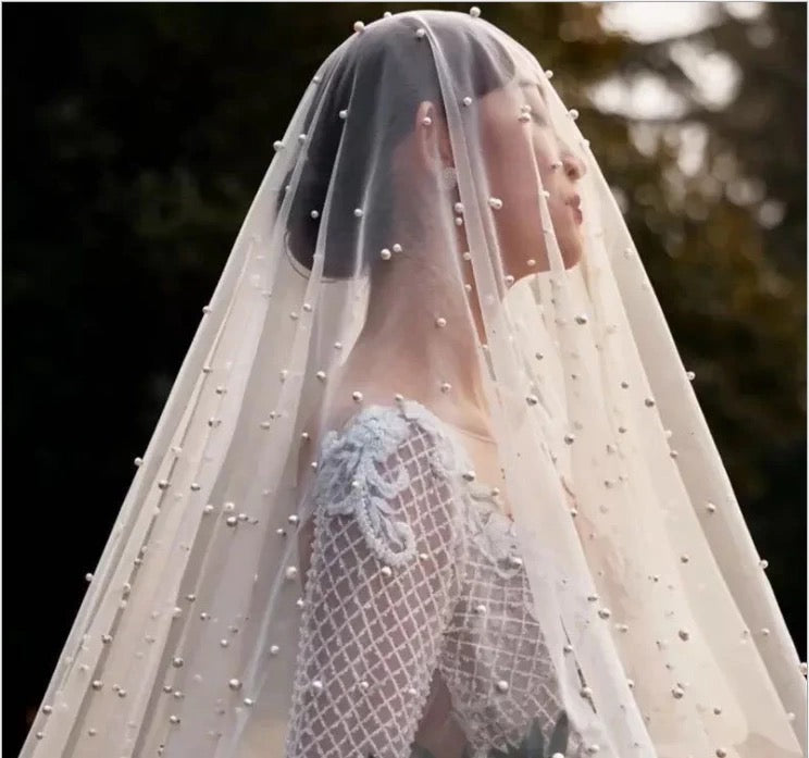 Dense Pearls Veil (with comb)