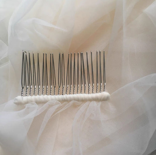 Plain Champagne Veil (with comb)