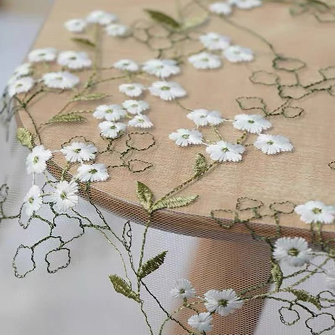 Flower Embroidery Veil (without comb)